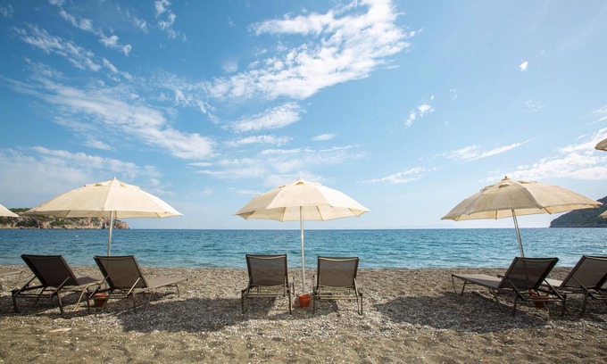 Ovabuku House | Discover Ada Pansiyon Datca: Family-Friendly Getaway