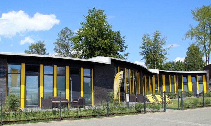 Moehnesee Apartment | Relax at ADAC Campingplatz: Pet-Friendly Oceanfront Retreat