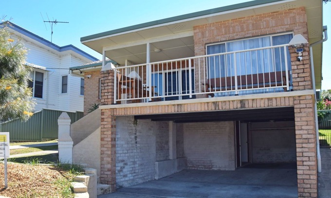 South West Rocks House | Unforgettable Oceanfront Getaway at Adaco's '19 On Sturt'