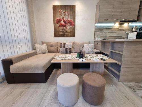 Varna Municipality Apartment | Discover Adam and Eva: Pet-Friendly Ocean View Retreat