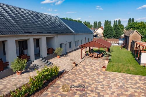 Villany Bed & Breakfast | Guest Rated 10/10: Adamkó Borkert Ház with Ocean Views