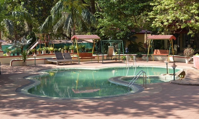 Matheran Hotel | Relax at Adamo The Resort with Pool, Spa & Family Amenities