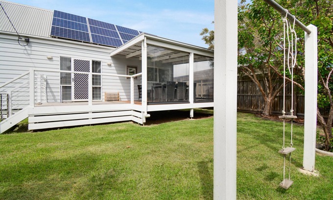 Indented Head House | Family-Friendly Adams Retreat: Your Ideal Getaway Awaits