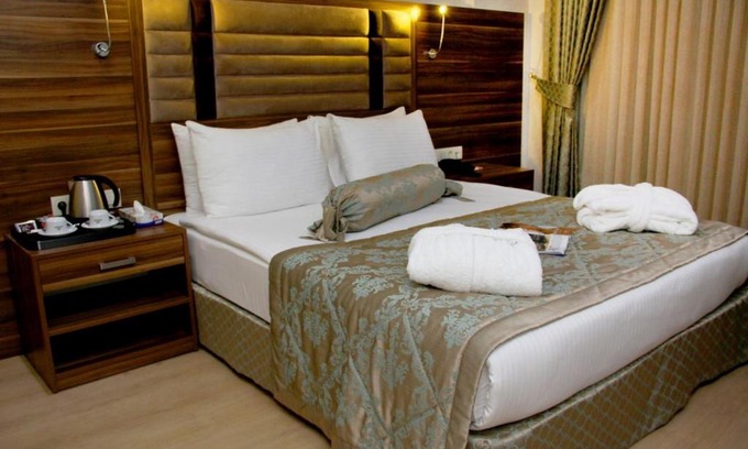 Yuregir Hotel | Adanava Hotel: Guest Rated 10/10 with Hot Tub & Kitchen