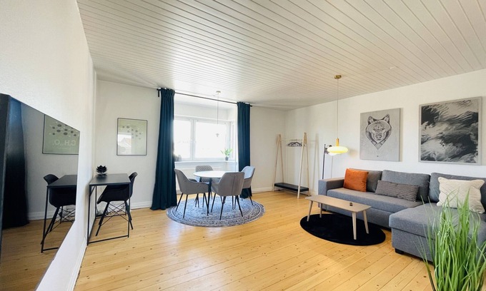 Norresundby Apartment | Modern Apartment at aday in Nørresundby with Spa & Kitchen