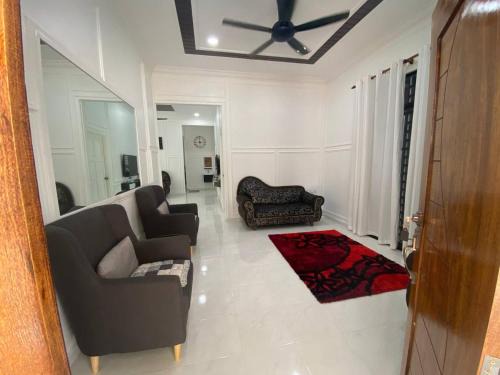Kampung Semut Api House | Family-Friendly ADDA Guest House with Exceptional Reviews