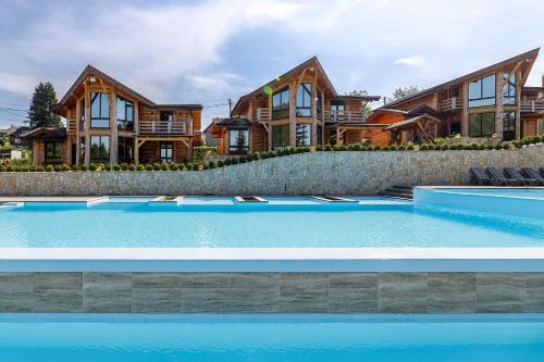 Plavya Ski Chalet | Adel Resort: Pet-Friendly Getaway with Oceanfront Views