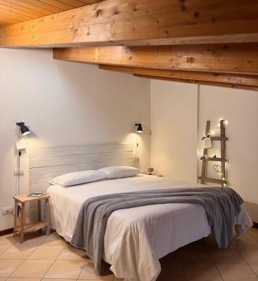 Volta Mantovana Apartment | Adelaide in collina, cozy home