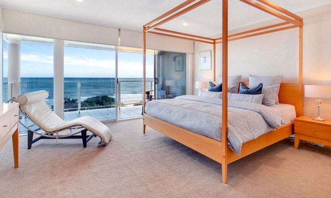Henley Beach Villa | Adelaide Luxury Beach House, Multi-Award, Sea Views & Sunsets