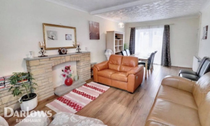 Blaina Cottage | Discover Aderyn Mawr Cottage: Pet-Friendly Retreat