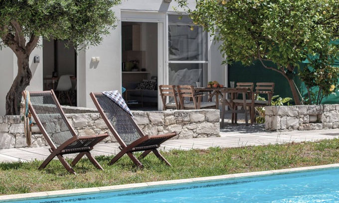 Adele Apartment | Discover Adhilli i Residence: Family-Friendly with Pool