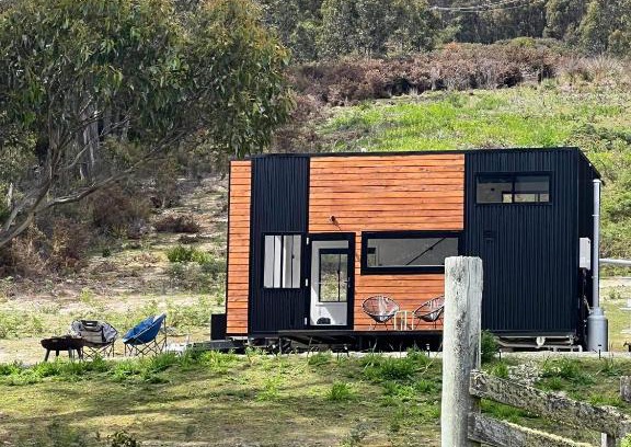 Alonnah House | Discover Adina Tiny House Bruny Island - Wheelchair Accessible