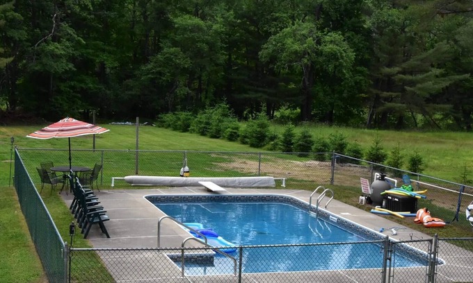 Caroga Lake House | Cozy Adirondack Big Pines House for Up to 12 Guests