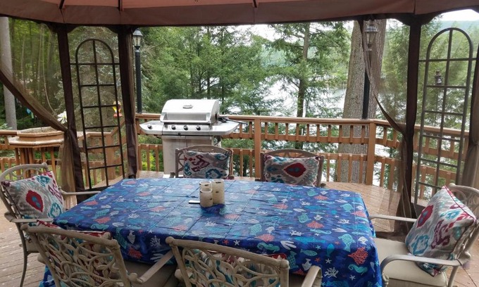 Lake Luzerne House | Experience Adirondack Candyland: Oceanfront Family Retreat