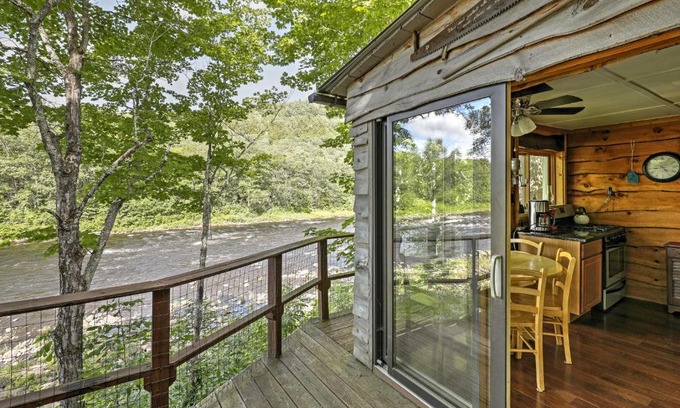 The Glen House | Family-Friendly Cottage in the Adirondack Mountains