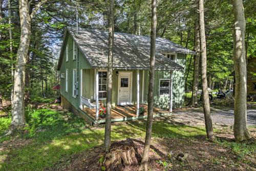Forestport House | Cozy Adirondacks Cabin with Oceanfront Views at Otter Lake