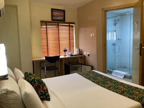 Ibadan Hotel | Comfortable Stay at Adis Hotels Ibadan with Family Amenities