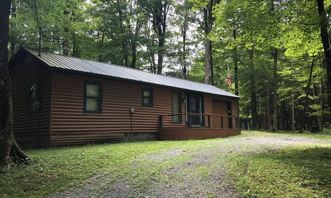 Croghan House | Adventure Retreat with Kayaks, Trails & Pet-Friendly Amenities