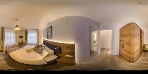 Langenargen Hotel | Adler Oberdorf: Guest Rated 9/10 with Hot Tub & Dining