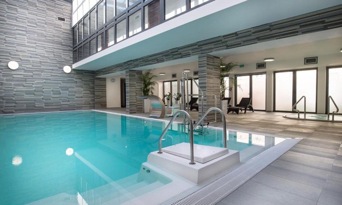 Swinoujscie Resort | Relaxing Oceanfront Retreat at Admirał I with Pool