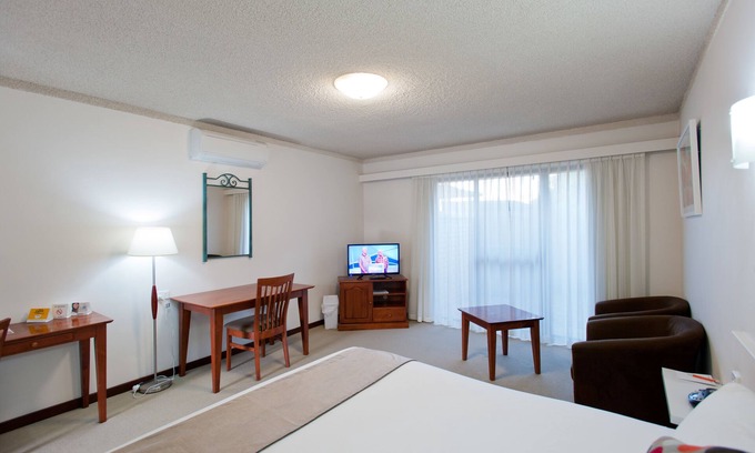 Bunbury Hotel | Family-Friendly Admiral Motel Bunbury with Great Amenities