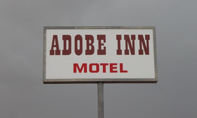 Clint Hotel | Cozy Adobe Inn Motel: Family-Friendly with Breakfast Included