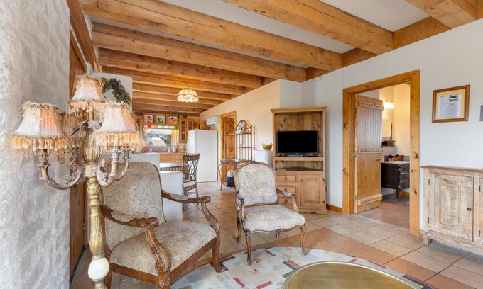 Alpine House | Discover Comfort at Adobe Vista: Pet & Child Friendly Stay