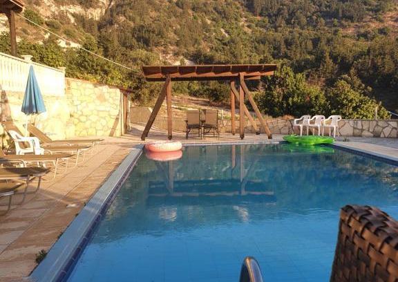 Koili House | Delightful Adonis Palace Rooms and Bungalows with Pool & Hot Tub