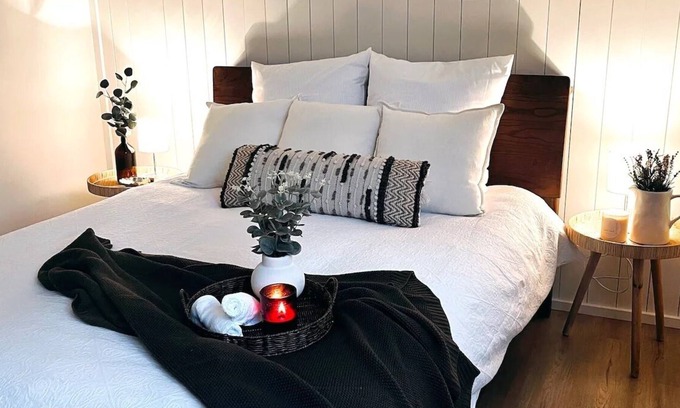 Yerrinbool House | Adorable 1 Bedroom Private Cottage in Yerrinbool