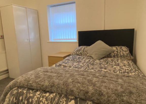 Macclesfield House | Charming 1-Bedroom Retreat in Macclesfield Awaits You