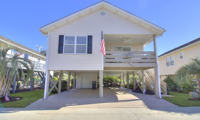 Myrtle Beach Cottage | Cozy 3BR Cottage with Pool & Ocean Views in Myrtle Beach