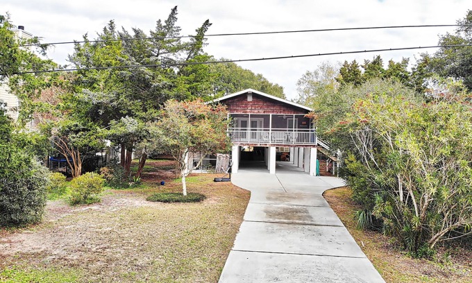North Litchfield Beach House | Inviting Beach Home in North Litchfield - Pet Friendly & Oceanfront