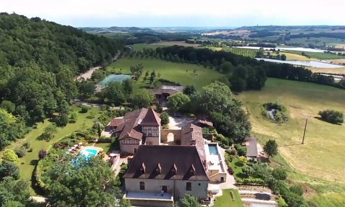 Pinel-Hauterive House | Cozy Cottage for 4 with Pool, Tennis & Equestrian Fun