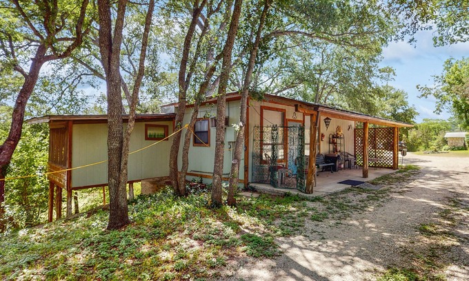 Ingram House | Cozy Dog-Friendly Cottage with Pool and Screened Porch