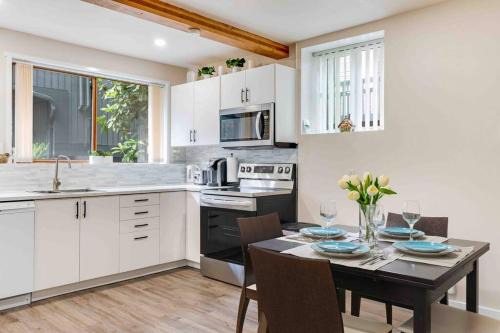 Federal Way House | Cozy Studio with Free Parking, WiFi & Child-Friendly Amenities