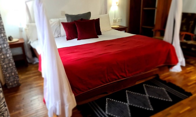 Arusha Cottage | Cozy Room with Shared Lounge and Kitchen in Ace Town