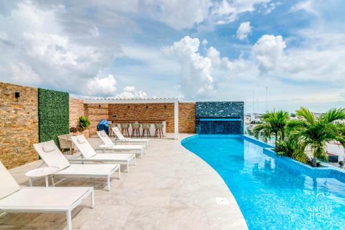 Centro House | Inviting Rooftop Pool & Fast WiFi Near 5th Ave - 4 Star Stay