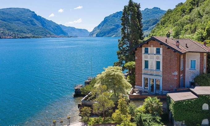 Oliveto Lario Villa | Charming Villa Clarissa with Garden and Lake Views