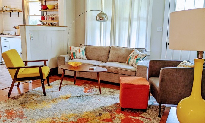 Kitty Hawk Cottage | Charming Vintage Cottage in Central Location - Pet Friendly!
