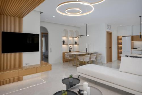 Perama House | Child-Friendly Retreat at Adore Natural by Estia - 10/10 Rated
