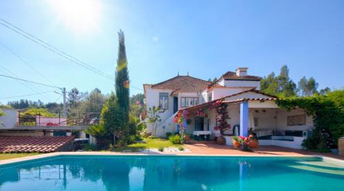 Casal de Ermio House | Discover Adore Portugal: Cozy Suites with Ocean Views