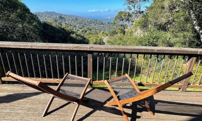 Inverness House | Elevated Treetop Retreat | Scenic Views & Family-Friendly