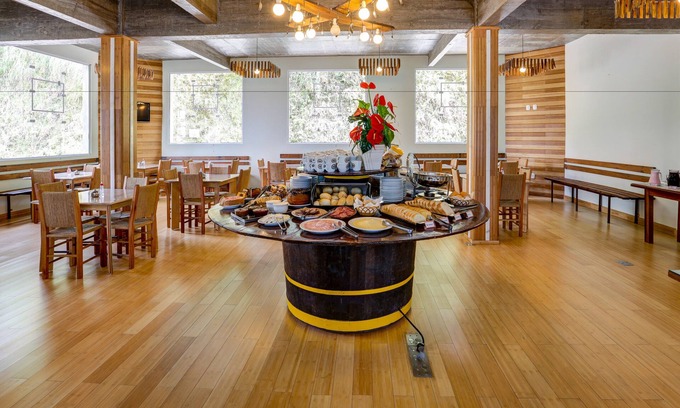 Farroupilha Hotel | Adoro Hotel: Family-Friendly Stay with Spa & Breakfast