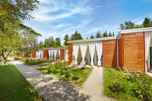 Ankaran Apartment | Discover Adria Apartments: Oceanfront Retreat in Ankaran