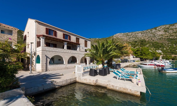 Zaton Villa | Family-Friendly Adria House Dubrovnik by the Sea & Beach
