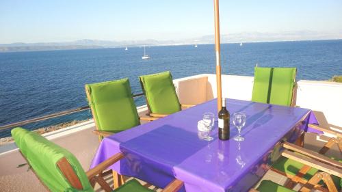 Rogac House | Adriatic Escape: Oceanfront Haven with Family-Friendly Amenities