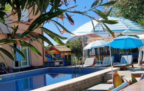 Banjol Apartment | Oceanfront Adriatic Star: Pet-Friendly & Family Friendly Stay