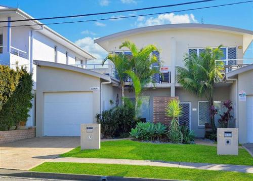 Crescent Head House | Adrift: Child-Friendly Retreat at 4-Star Scott Street