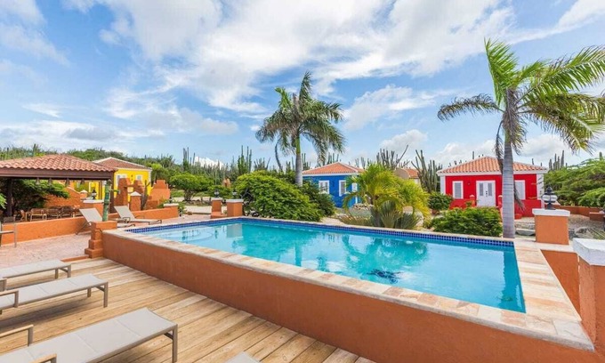 Mon Pos House | Experience Nature at Barica Geel Casita with Pool Access