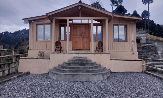 Muzaffarabad Apartment | Family Retreat at Kashmir Eagle Heights Cottage & Restaurant